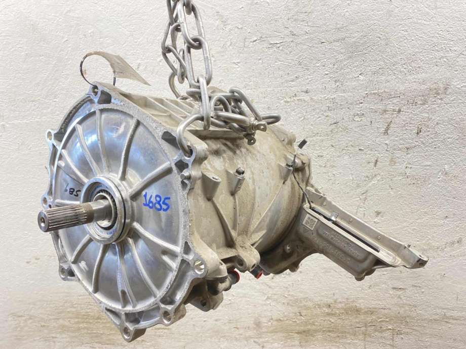 Motor elbil bak til Porsche Taycan, 2019-->> (PAD 300 041 X)