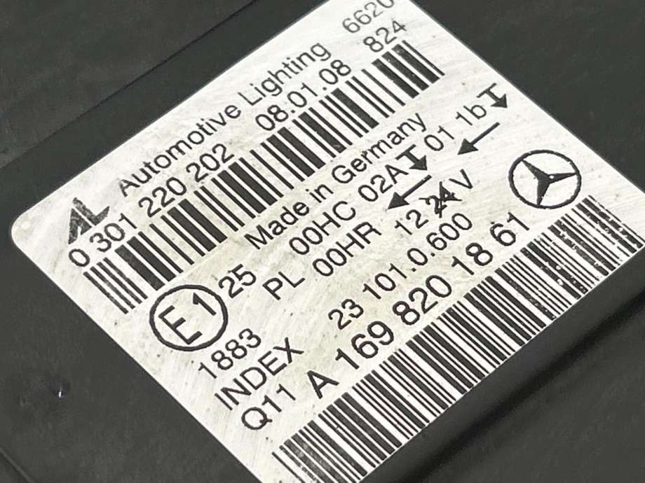 Frontlykt venstre halogen til Mercedes B-Klasse 2005-2008 (Fase 1) (W245) (W245) (A 169 820 17 61|)