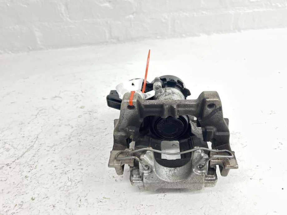 Bremsecaliper venstre bak, elektrisk til Volvo V90 / V90 CC / S90 2016-->>  (36003032|)