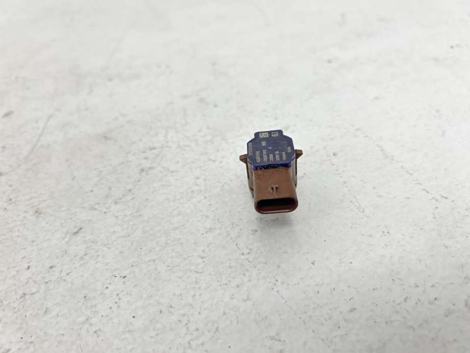 Parkeringssensor bak til Volvo V90 / V90 CC / S90 2016-->>  (32327109|40001185|)