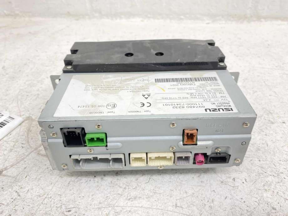 Bilstereo navigasjon til Isuzu D-Max 2021-->> (Type III) (8983962632|)