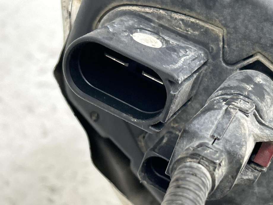 Tannstang elektrisk til VW Passat 2015-2019 (Fase 1) (B8) (B8) (5Q1 423 062 N|5Q1 423 062 K|)