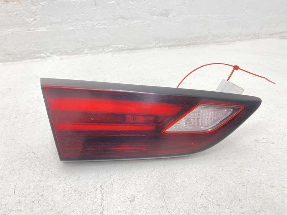 Baklykt venstre indre til Opel Astra K 2015-->> (39098794|39032994|)