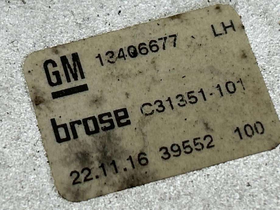 Ruteheis venstre bak til Opel Astra K 2015-->> (39134105|)