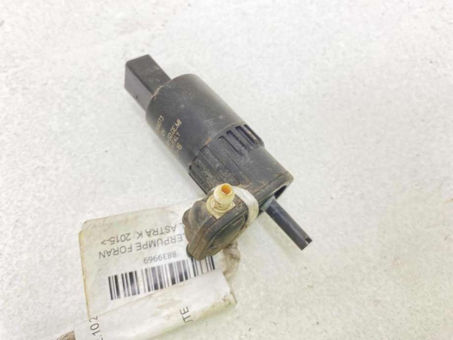Spylerpumpe foran til Opel Astra K 2015-->> (13250357|)