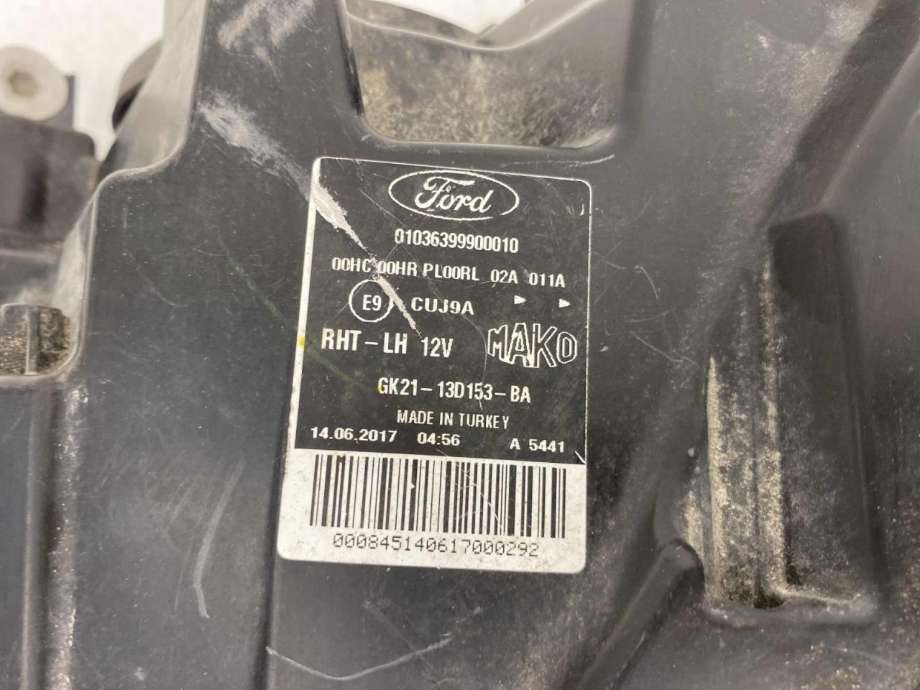 Frontlykt venstre halogen til Ford Transit 2014-->>  (2045130|)