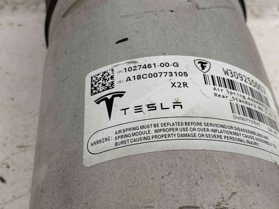 Fjær bak nivå luftpute/belg til Tesla Model X 2016-->> (102746100G|)