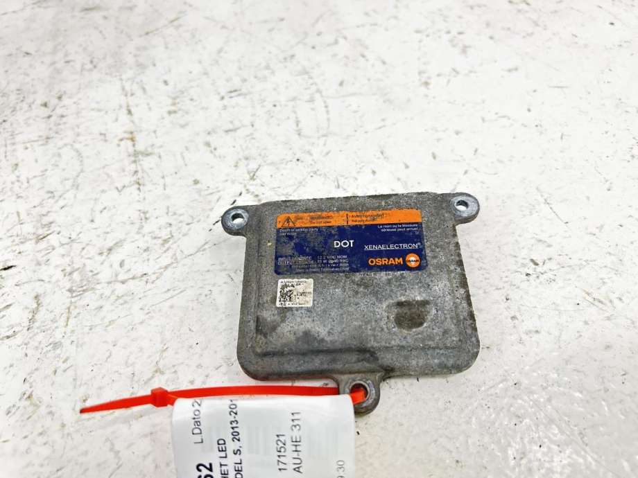 Styreenhet LED til Tesla Model S 2013-2016 (Fase 1) (1022856-00-D|)