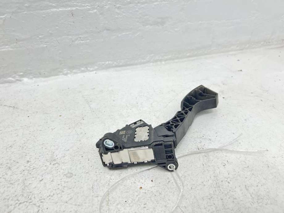 Pedal gass til Toyota Avensis 2009-2015 (Type III, Fase 1)  (7811002022|)