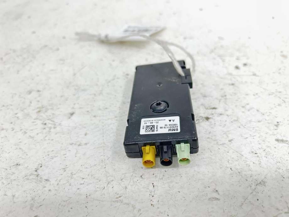 Antenne forsterker til BMW M4 2014-2020 (F82/F83) (F82/F83) (65 20 9 231 179|)