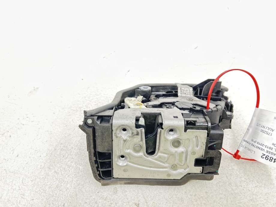 Låsekasse venstre foran til BMW X5 2013-2018 (F15) (F15) (51 21 7 281 931|)