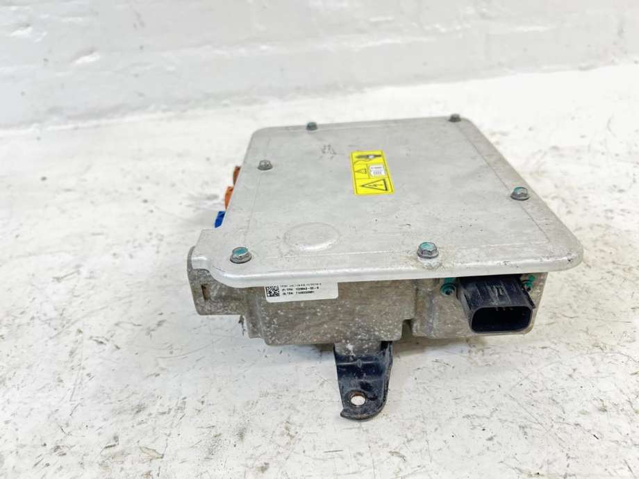 Koblingsboks elbil (HVJB) til Tesla Model S 2013-2016 (Fase 1)  (102884300B|)