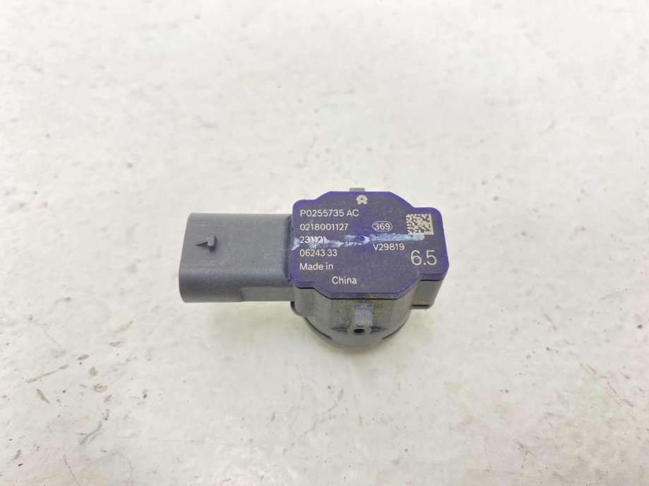 Parkeringssensor foran til NIO EL6 2024-->>  (P0204815PRIMSAA|)
