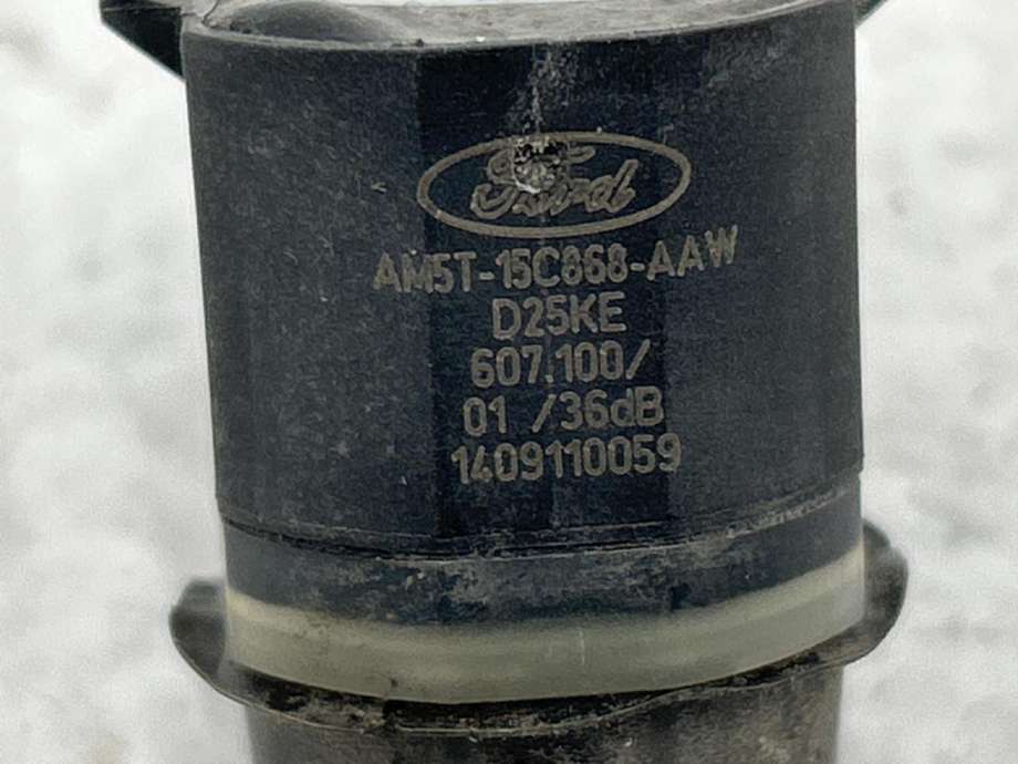 Parkeringssensor foran til Ford C-Max 2010-2015 (Type II, Fase 1) (2489130|LT1T 15K859 AA|)