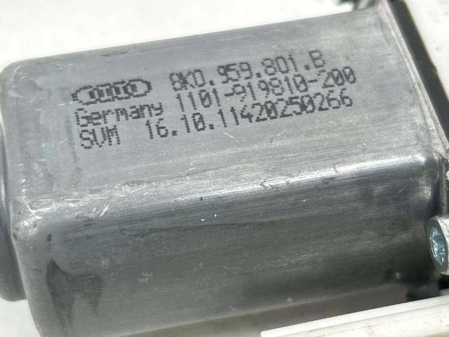 Ruteheis, kun motor, høyre bak til Audi A7 2010-2014 (Type I, Fase 1)  (8K0 959 801 B|)