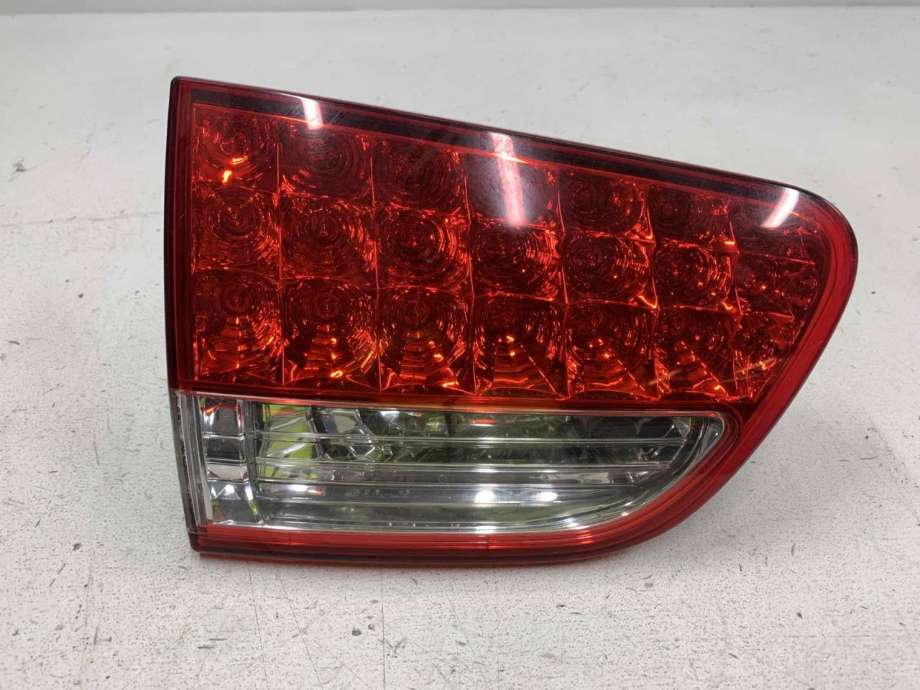 Baklykt venstre indre til Citroën C-Crosser 2007-2012 (6350 EK|)