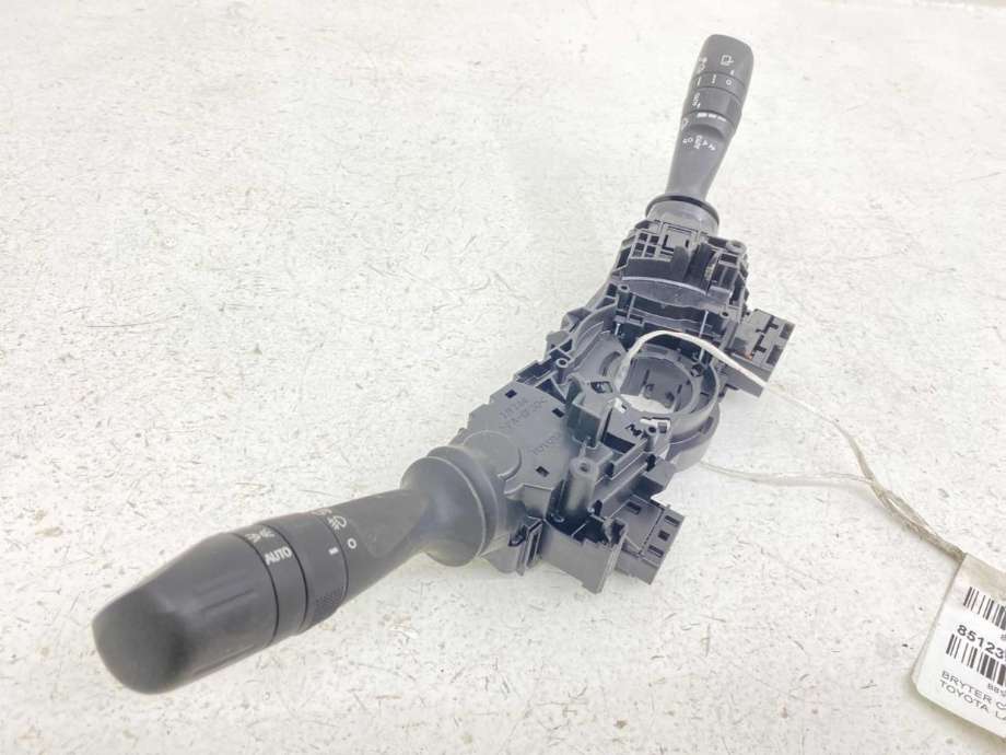 Bryter combi til Toyota Land Cruiser 150 2014-->> (Fase 2) (8414047200|846521A860|)