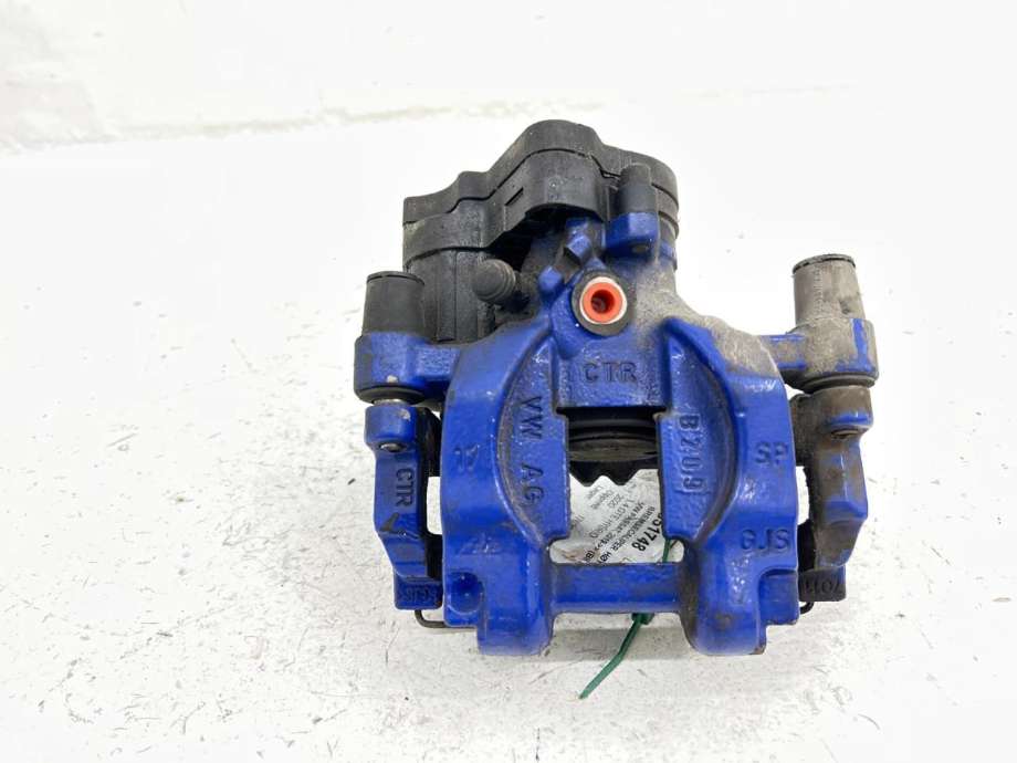 Bremsecaliper høyre bak, elektrisk til VW Passat 2019-->> (Fase 2) (B8) (B8) (3Q0 615 424 E|)