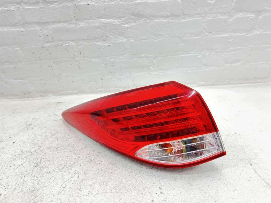 Baklykt venstre ytre til Hyundai i40, 2012-2017  (924103Z000)