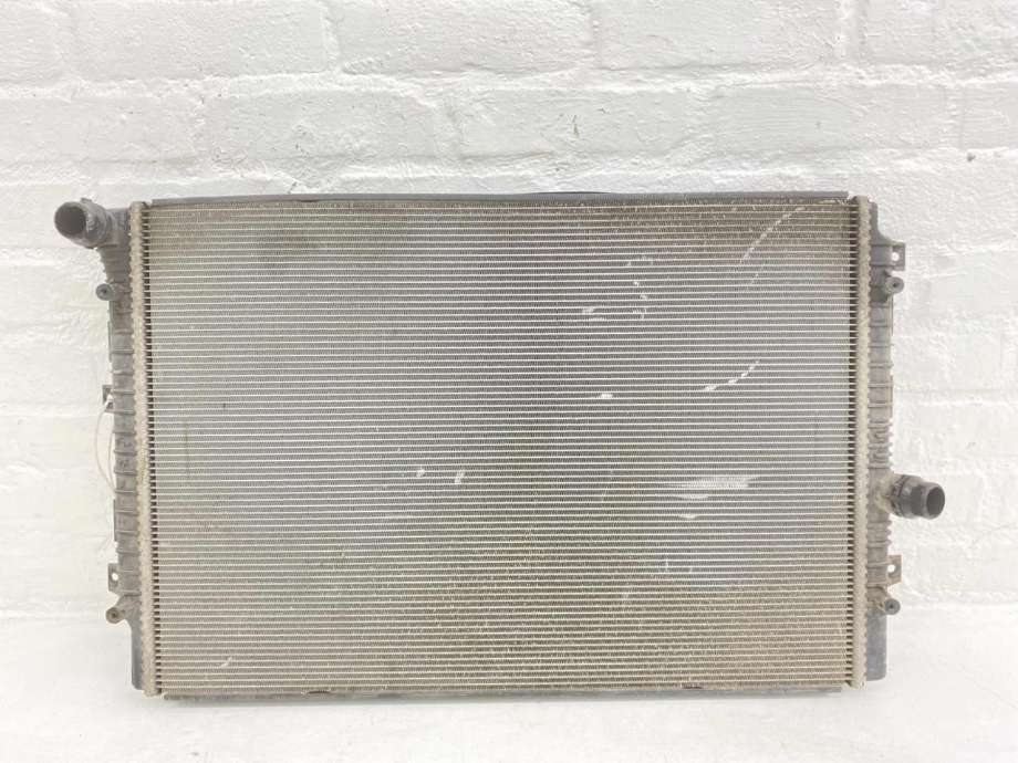 Radiator (manuell gir) til VW Caddy 2015-2020 (Type III, Fase 3) (5K0 121 251 Q|)