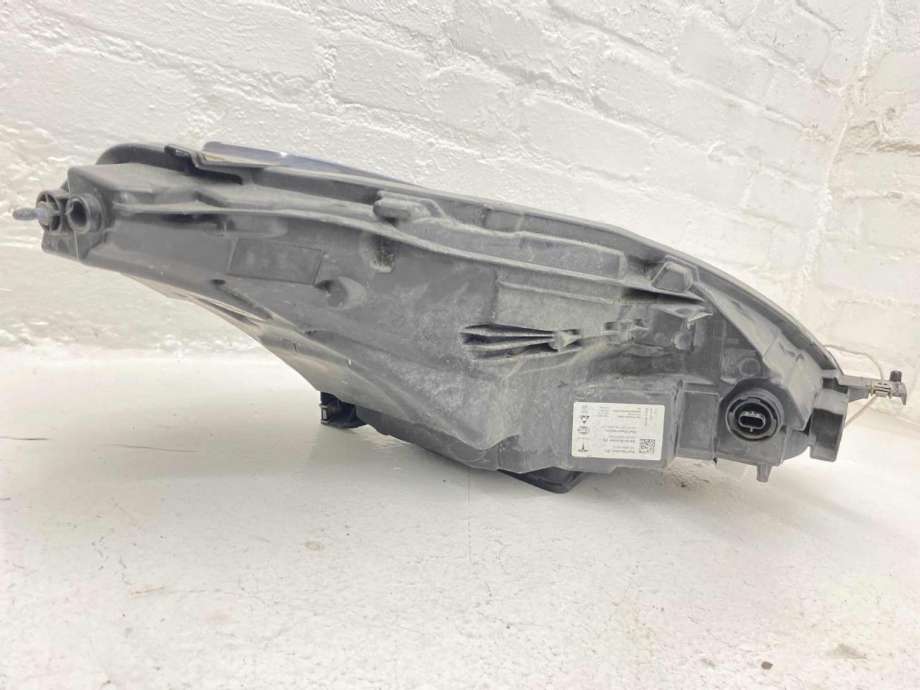 Frontlykt venstre full-LED til Tesla Model Y 2021-2024 (Type I) (1514952-00-E|)