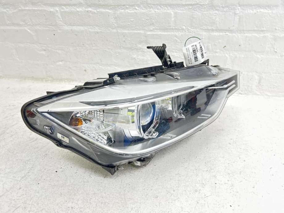 Frontlykt høyre xenon til BMW 3-Serie 2012-2018 (F30/F31/F34) (F30/F31/F34) (63 11 7 259 524|)
