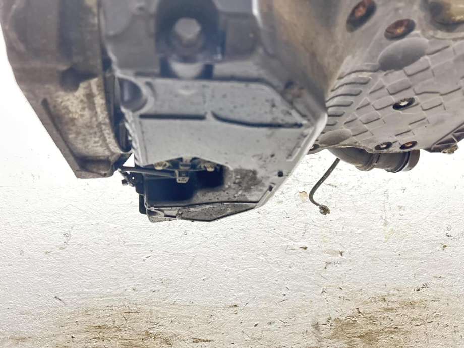 Motor diesel til Mercedes E-Klasse 2009-2013 (Fase 1) (W212) (W212) (A 651 010 88 11|)