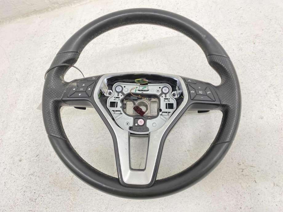 Ratt til Mercedes E-Klasse 2009-2013 (Fase 1) (W212) (W212) (A 218 460 01 18|A 218 460 01 18 9E38|)