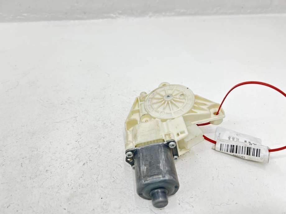 Ruteheis, kun motor, venstre bak til Mercedes E-Klasse 2009-2013 (Fase 1) (W212) (W212) (A 204 820 05 42|)