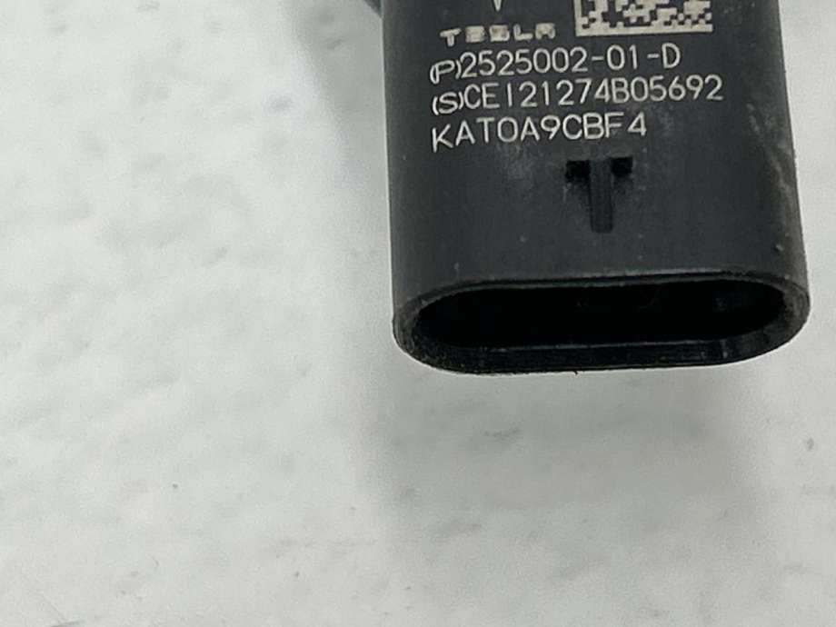 Parkeringssensor bak til Tesla Model Y 2021-2024 (Type I) (2525001-01-D|)