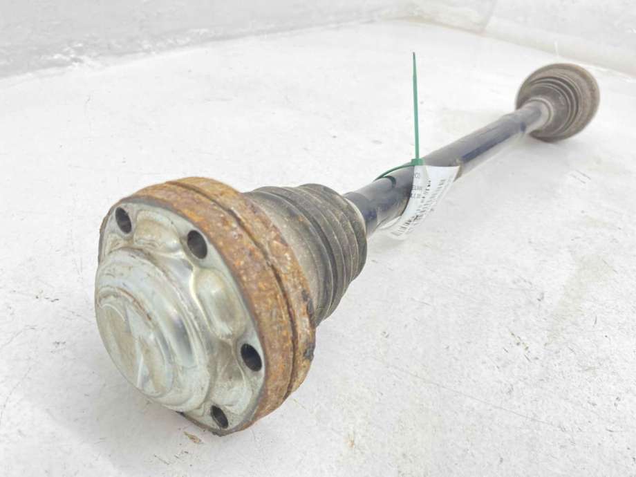 Drivaksel høyre bak, diesel/manuell til VW Transporter / Caravelle 2009-2015 (Fase 2) (T5) (T5) (7E0 501 818 A|)