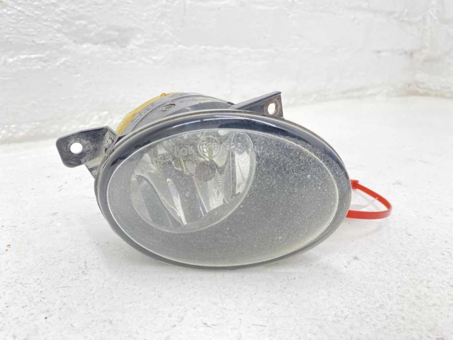 Tåkelykt høyre foran til VW Transporter / Caravelle 2009-2015 (Fase 2) (T5) (T5) (7E0 941 700 B|)