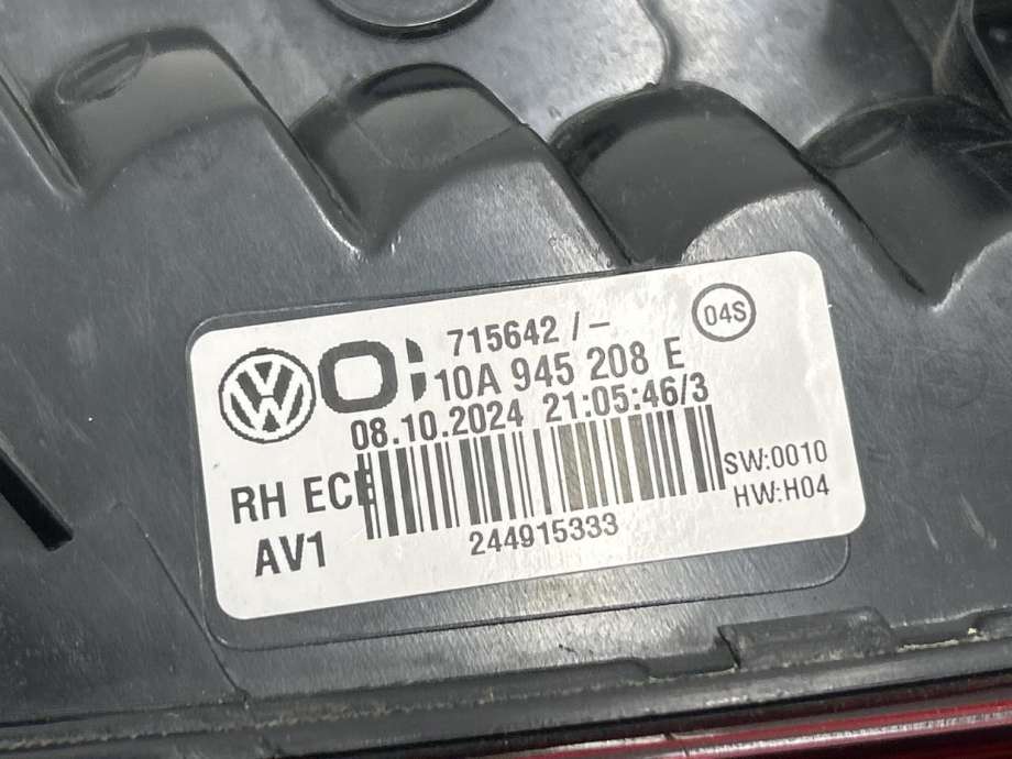 Baklykt høyre ytre til VW ID.3 2020-->>  (10A 945 096 B|)