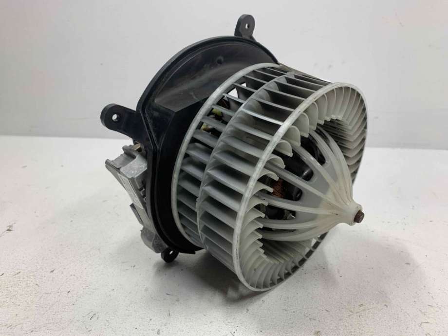 Varmeapparat motor til Mercedes E-Klasse 2002-2006 (Fase 1) (W211) (W211) (A 211 830 04 08|A 211 830 09 08|)