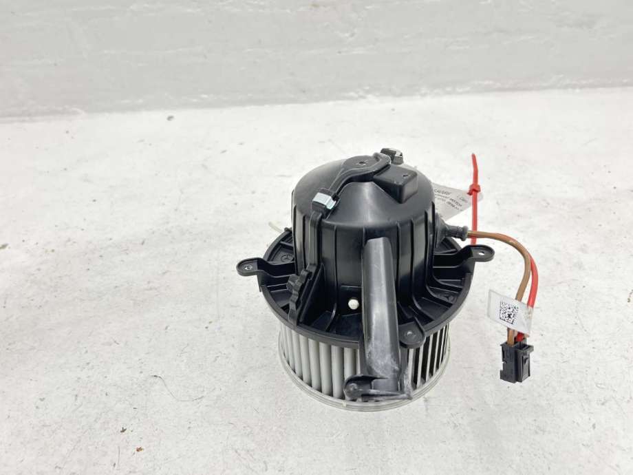 Varmeapparat motor til Mercedes Vito 2014-->> (W447) (W447) (A 000 830 47 01|)