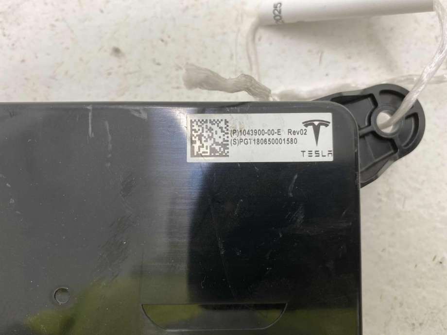 Styreenhet comfort (BCM) til Tesla Model X 2016-->>  (1043900 00E|)