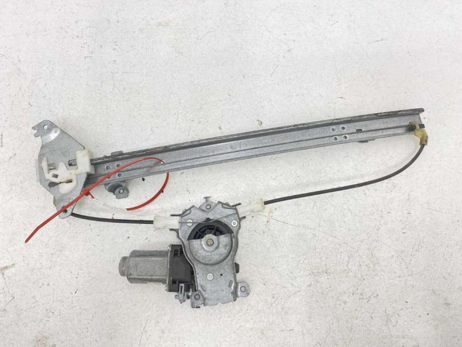 Ruteheis venstre bak til Nissan Navara 2010-2015 (Fase 2) (D40) (D40) (827013X30A|)