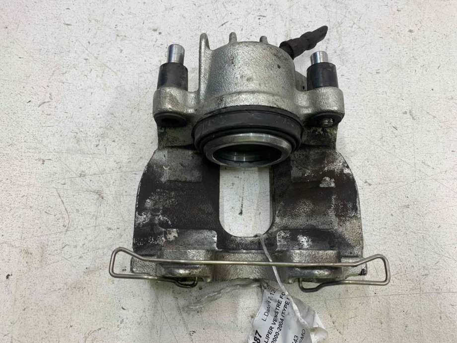 Bremsecaliper venstre foran til Volvo V70 2000-2004 (Type II, Fase 1)  (8251315|)