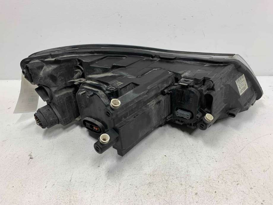 Frontlykt venstre xenon til Škoda Octavia 2009-2013 (Type II, Fase 2)  (1Z1 941 017 T|)