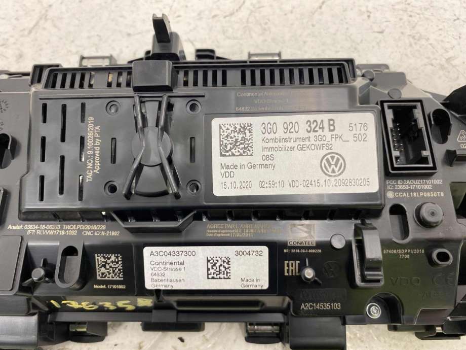 Instrumentpanel til VW Passat 2019-->> (Fase 2) (B8) (B8) (3G0 920 324 B|)