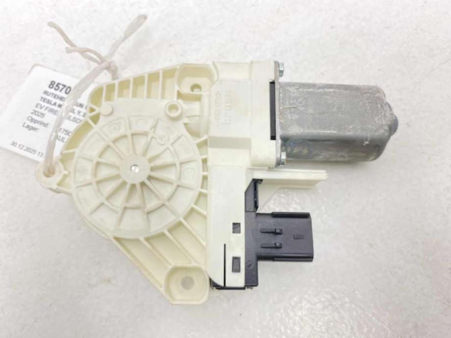 Ruteheis, kun motor, venstre foran til Tesla Model Y 2024-->> (Type II)  (2005486-00-A|)
