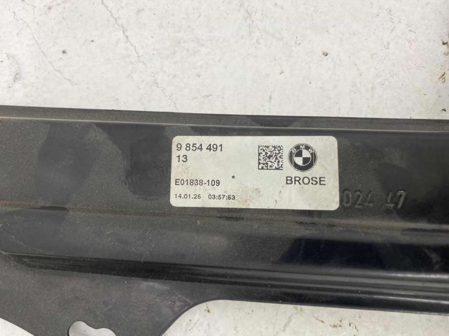 Ruteheis venstre foran til BMW i4 2021-->> (G26) (G26) (51 35 5 A41 AD1|)