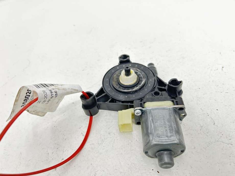 Ruteheis, kun motor, venstre bak til Audi A3 2012-2016 (Type III, Fase 1) (5Q0 959 802 B|)