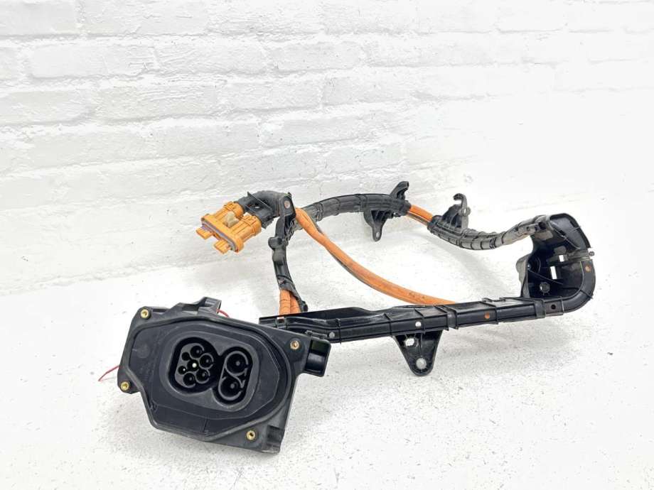 Batterilader inntak/luke til VW ID.BUZZ, 2022-->> (1T3 809 857 H)