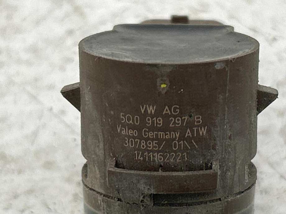 Parkeringssensor foran til VW Passat 2015-2019 (Fase 1) (B8) (B8) (5Q0 919 297 B|)