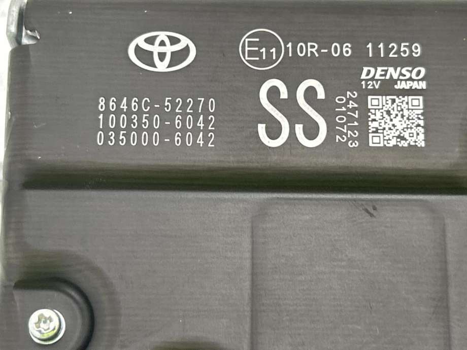 Parkeringskamera foran til Toyota Yaris Cross (SUV) 2021-->>  (8646C52290|)