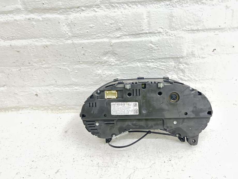 Instrumentpanel til Mercedes Vito 2014-->> (W447) (W447) (A 447 900 19 11|A 447 900 68 08|)