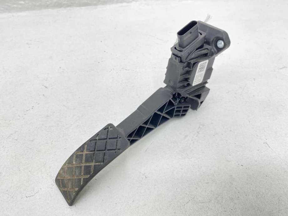 Pedal gass til VW Crafter 2016-->> (Type II) (2N1 723 503 B|)