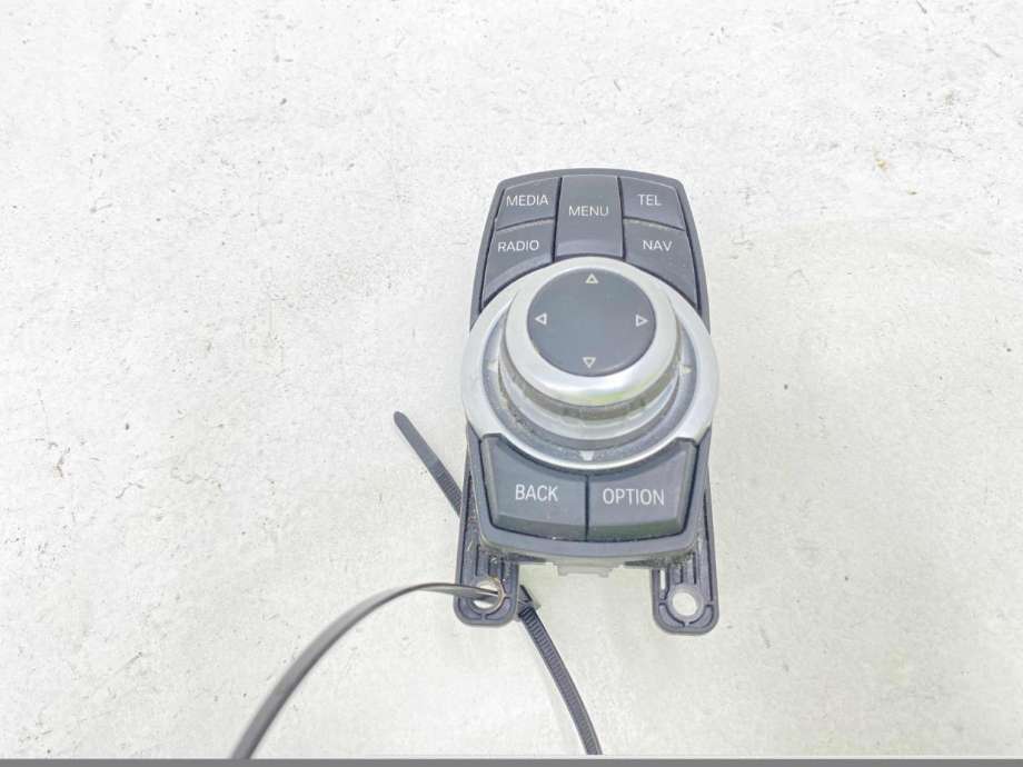 Bilstereo navigasjon betjeningspanel til BMW 5-Serie 2010-2017 (F10/F11) (F10/F11) (65 82 9 286 699|)