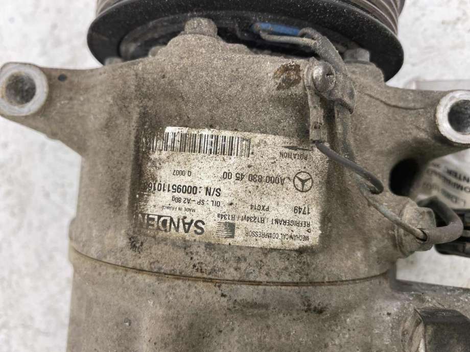 Aircondition kompressor til Mercedes Sprinter 2018-->> (907/910) (907/910) (A 000 830 45 00|)
